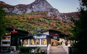Hotel Complex Chayka